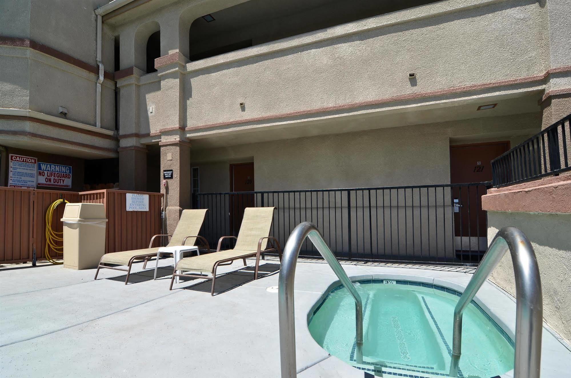 เบสท์ เวสเทิร์น เคทเทิลแมน ซิตี้ อินน์ แอนด์ สวีท Kettleman City ภายนอก รูปภาพ